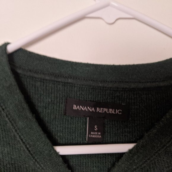 Banana Republic Sweater - Picture 1 of 2